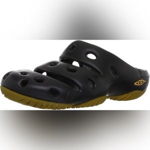 Keen Men’s Yogui slip on clog/ slide/ slipper. Sz 8/ or Womans Sz 10.